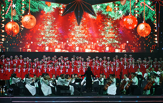 Proudly Presenting SNA Signature Red in “Christmas Gift-Light of Love” Fundraising Event