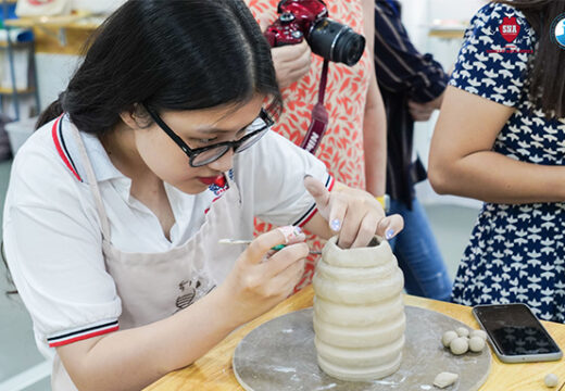 A PEEK INTO SNA’S POTTERY CLASS