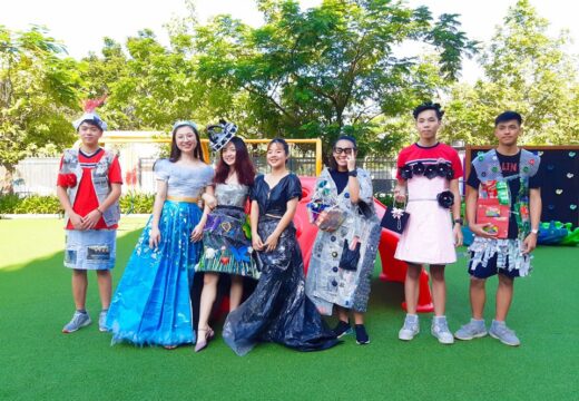 UNIQUE FASHION COLLECTION FROM RECYCLING MATERIALS AT SNA